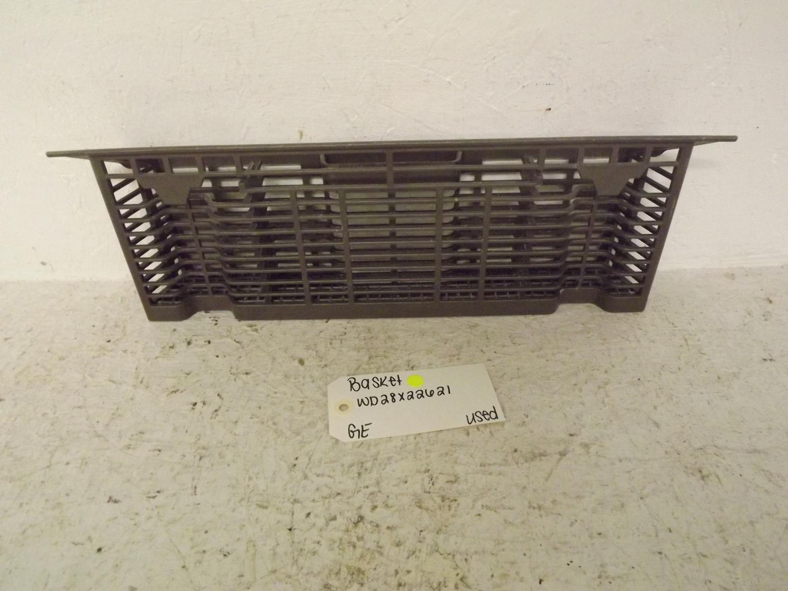 GE Dishwasher WD28X22621 Silverware Basket Used GE Dishwasher WD28X22621 Silverware Basket Used